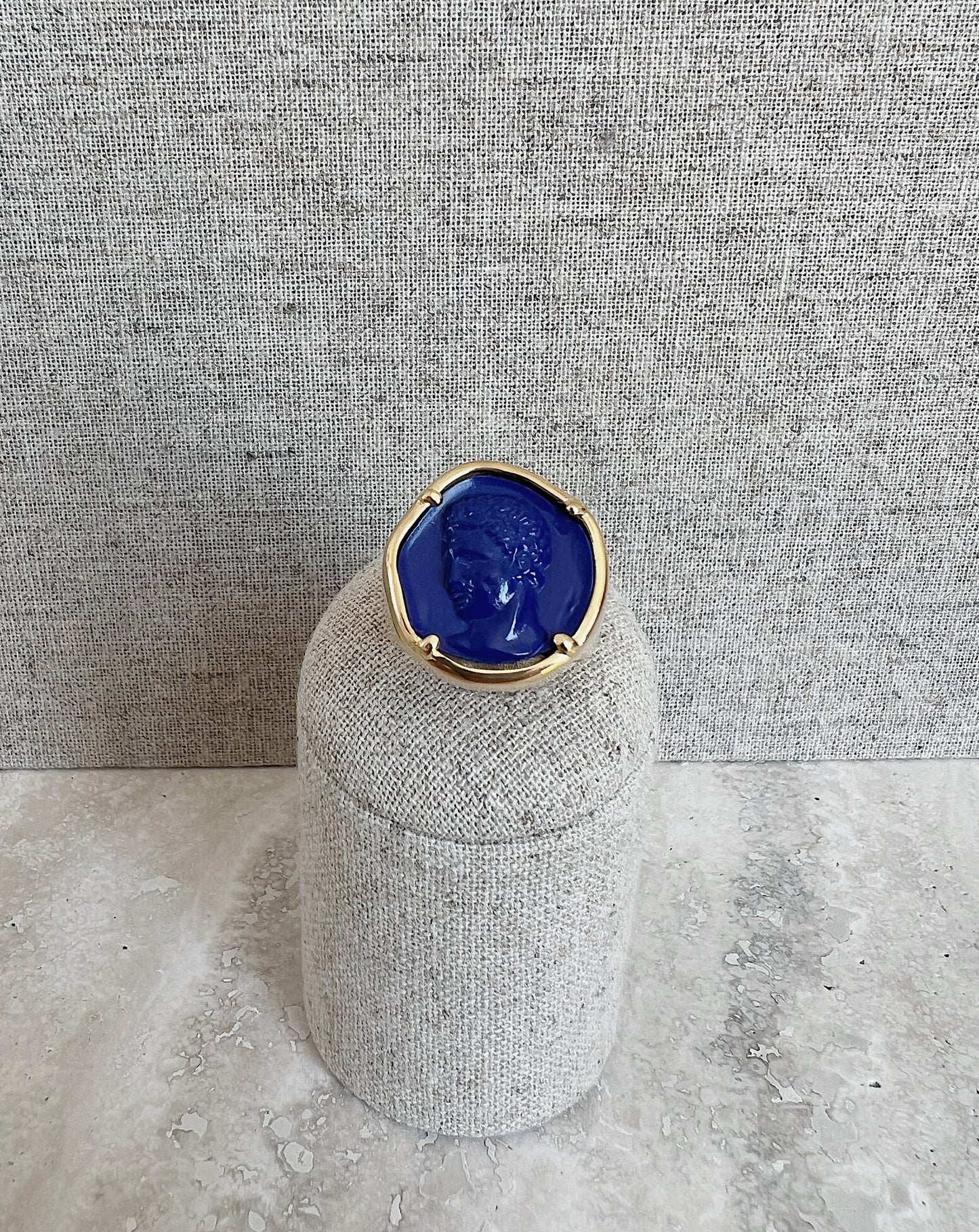 Load image into Gallery viewer, HERMIS HEAD LAPIS RING

