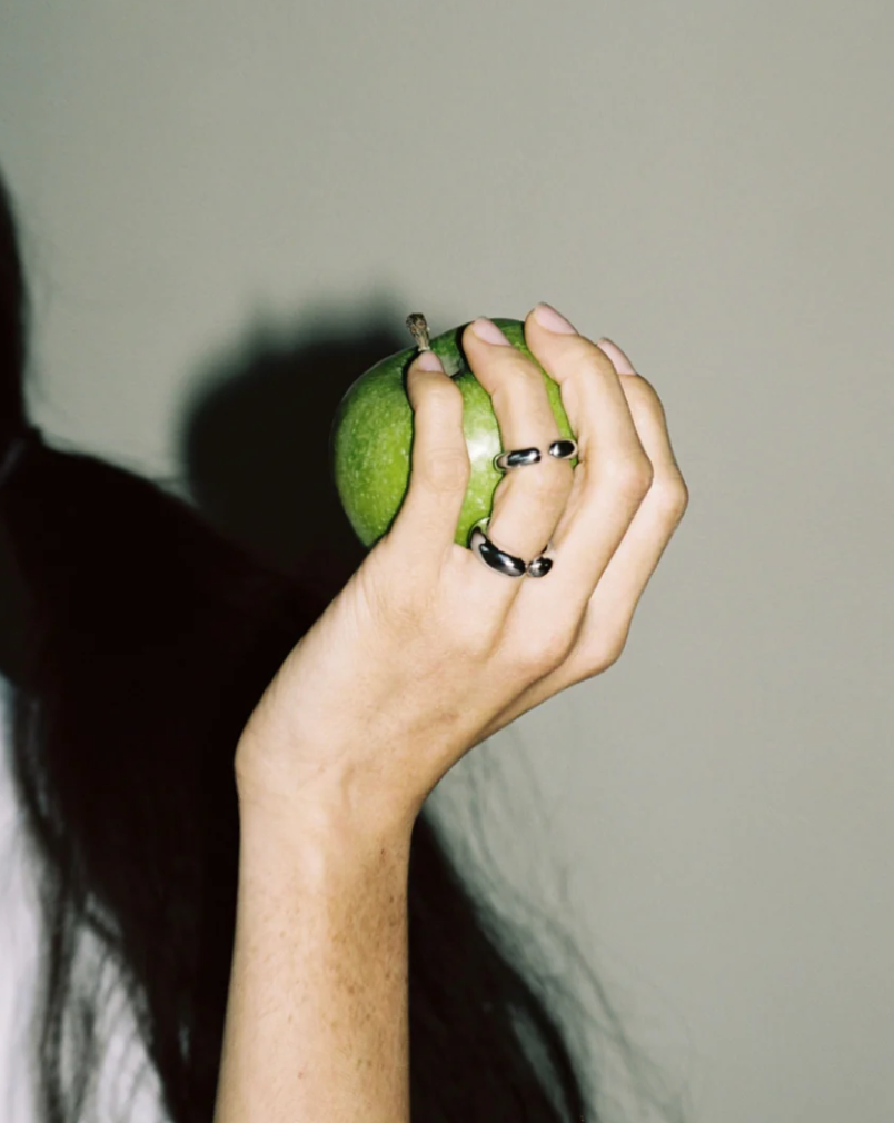 AMPLE BAND RING BY ANNIKA INEZ