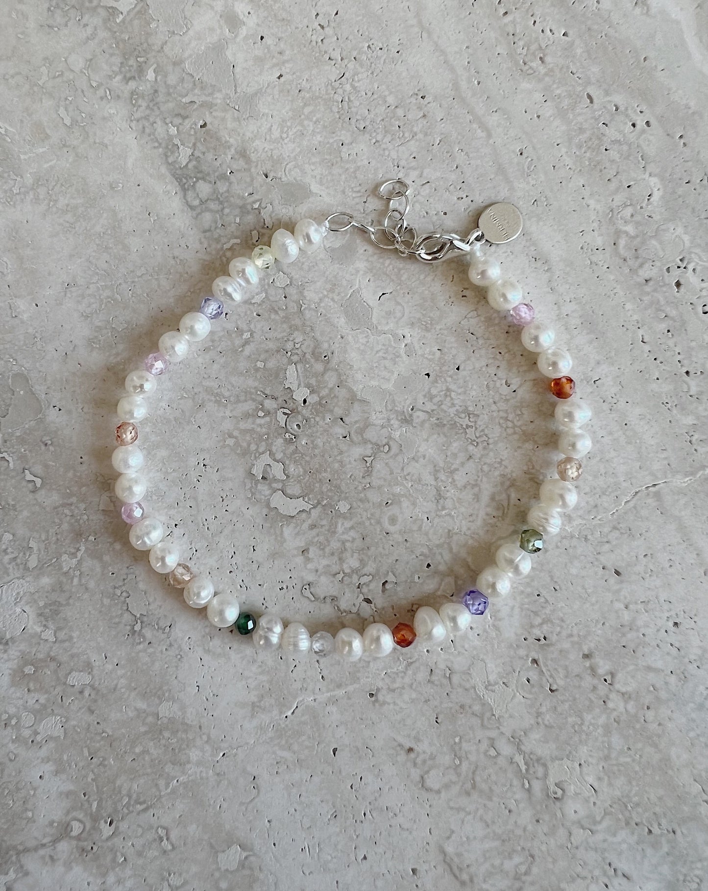 Load image into Gallery viewer, PEARLS AND RAINBOWS BRACELET
