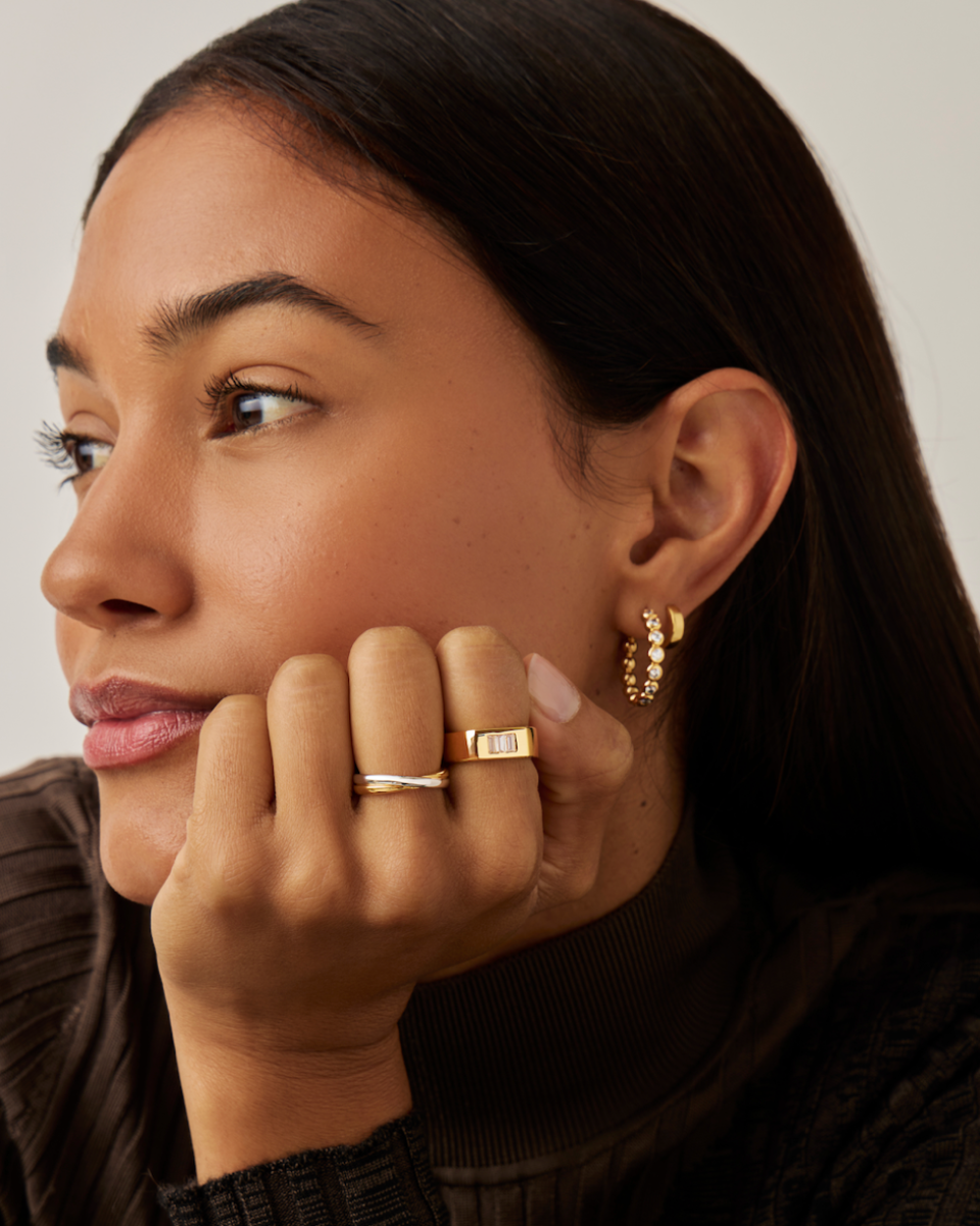Missoma_Lucy_Williams_triple stone ring