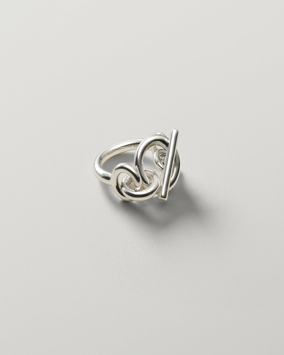 annikainez_taperedlinkring